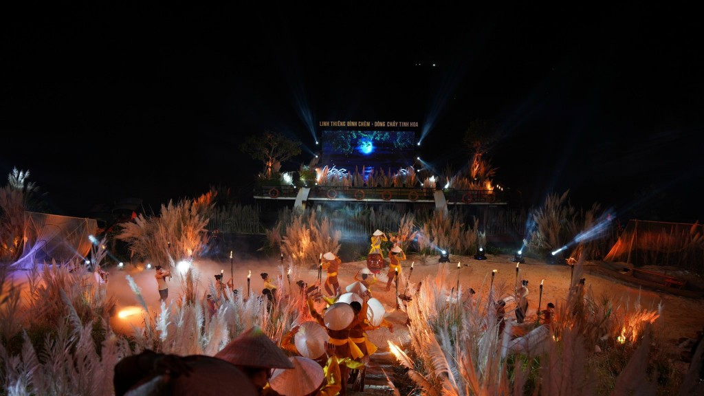 Linh thiêng đình Chèm - Dòng chảy tinh hoa